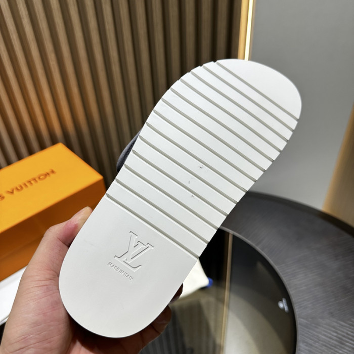 L0VT SANDAL