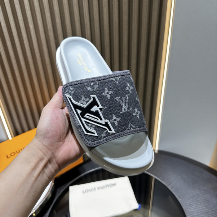 L0VT SANDAL