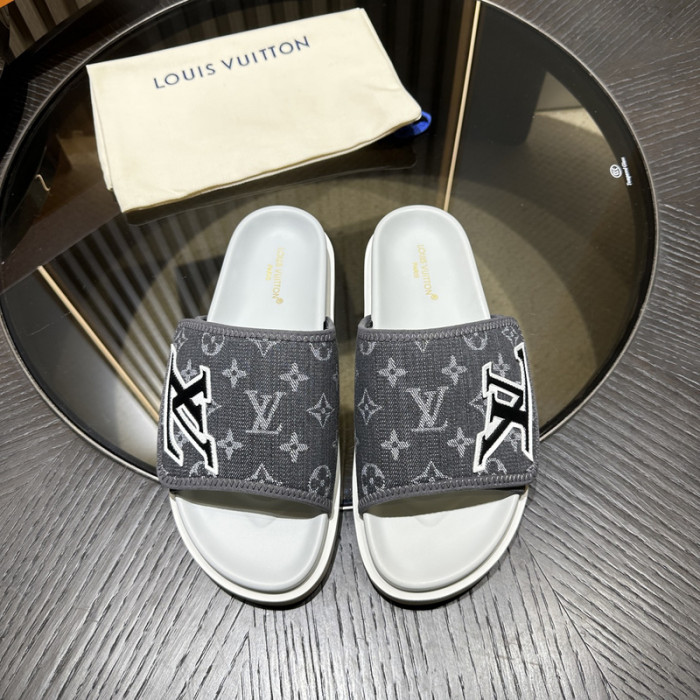 L0VT SANDAL