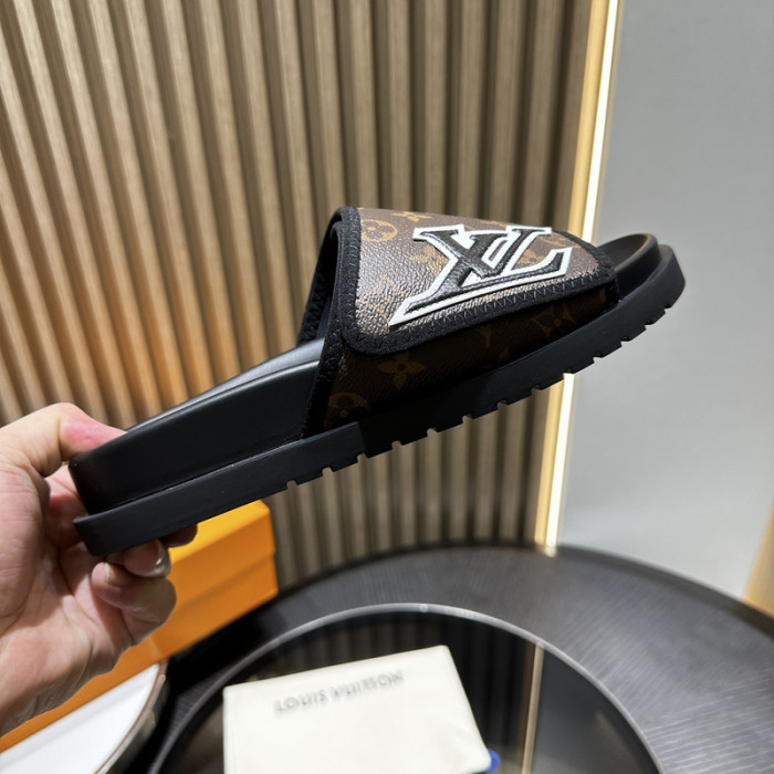 L0VT SANDAL