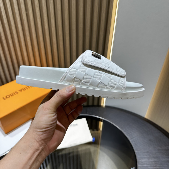 L0VT SANDAL