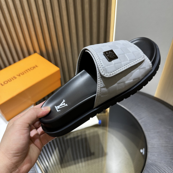 L0VT SANDAL