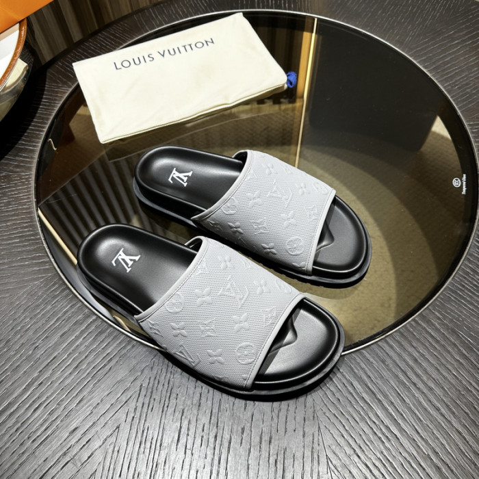 L0VT SANDAL