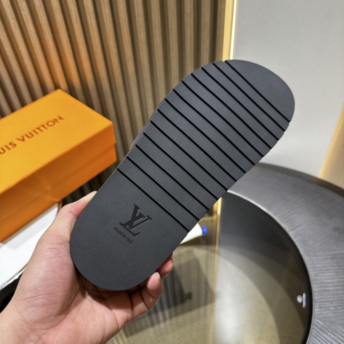L0VT SANDAL