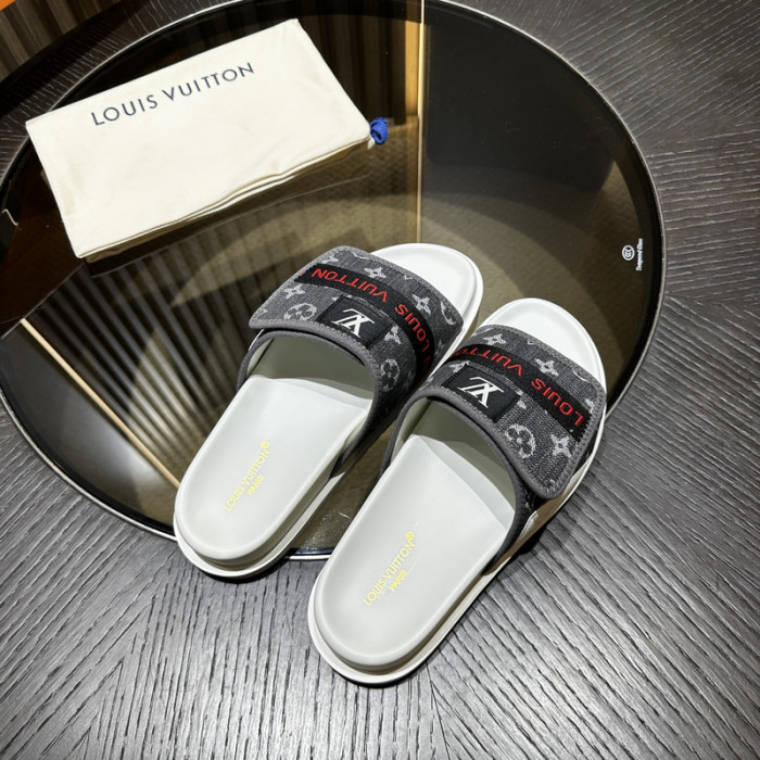 L0VT SANDAL