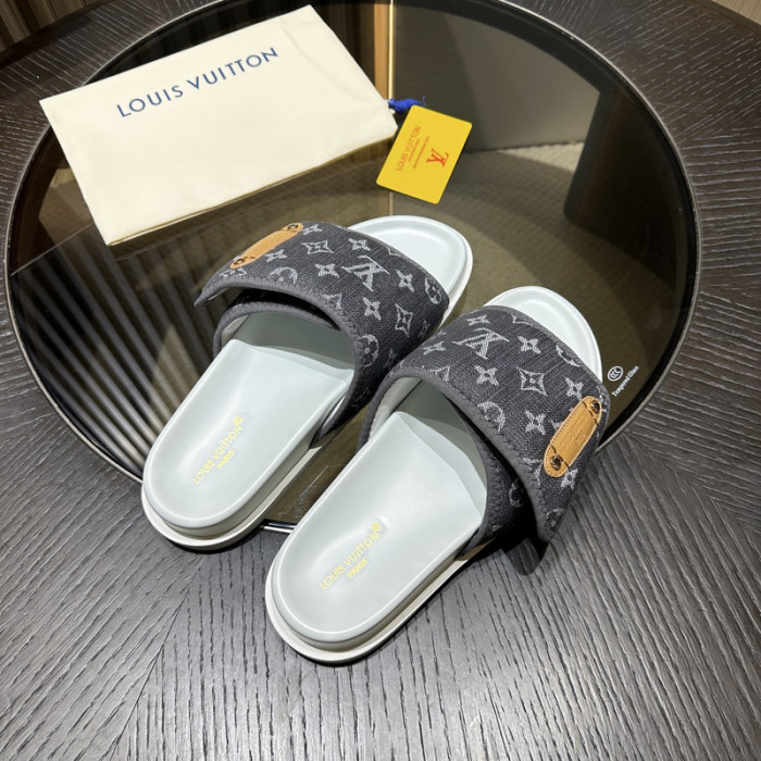 L0VT SANDAL