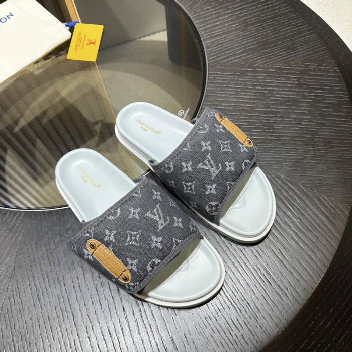 L0VT SANDAL