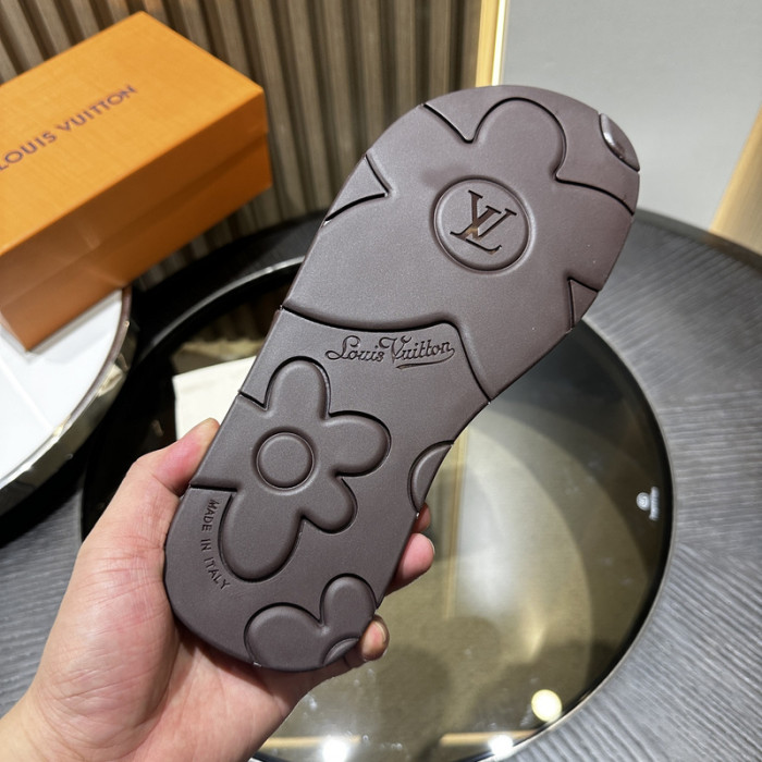 L0VT SANDAL