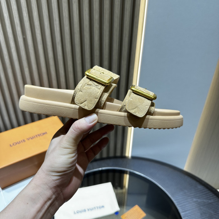 L0VT SANDAL