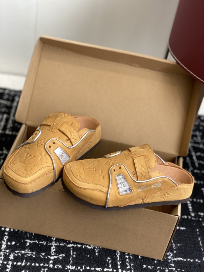 L0VT SANDAL