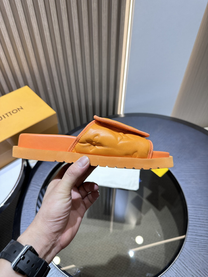L0VT SANDAL