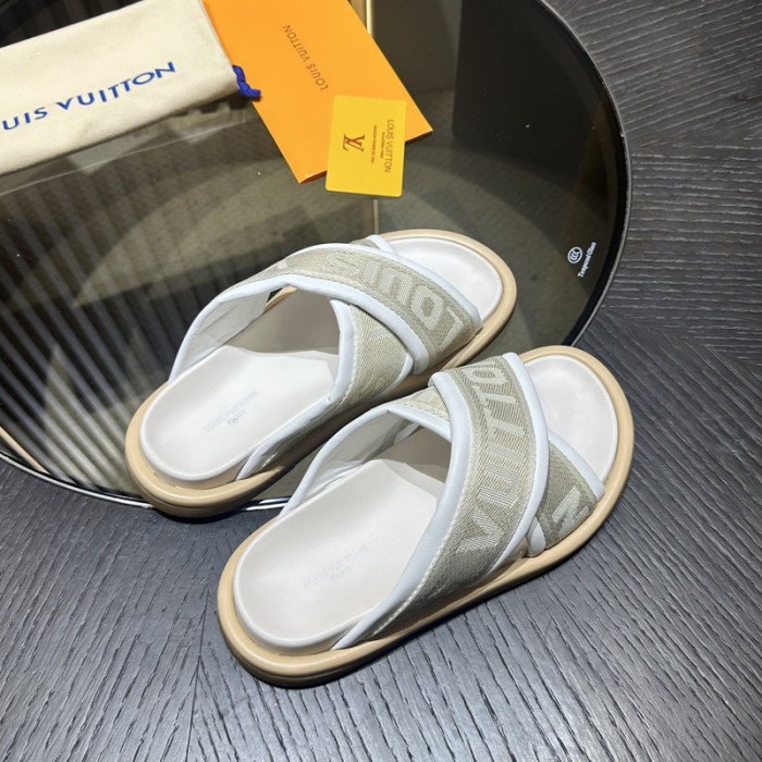 L0VT SANDAL
