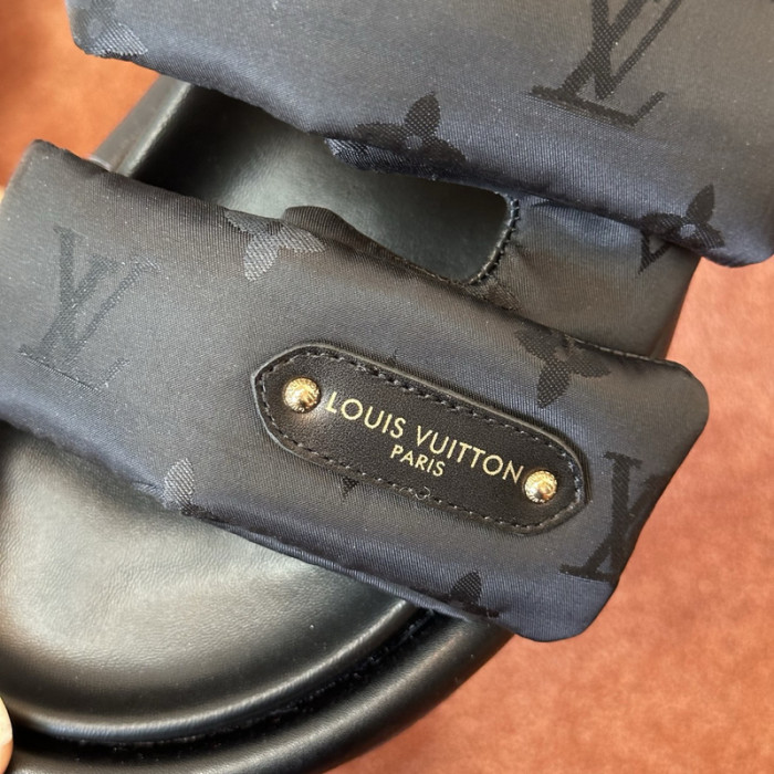 L0VT SANDAL