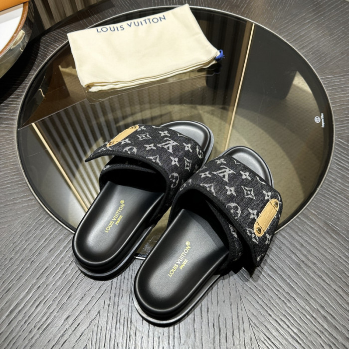 L0VT SANDAL