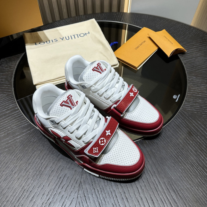 L0VT SNEAKER