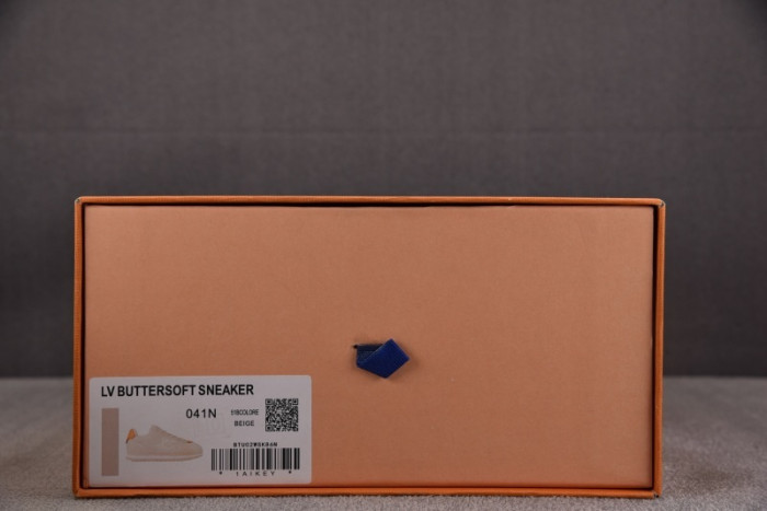 L0VT SNEAKER