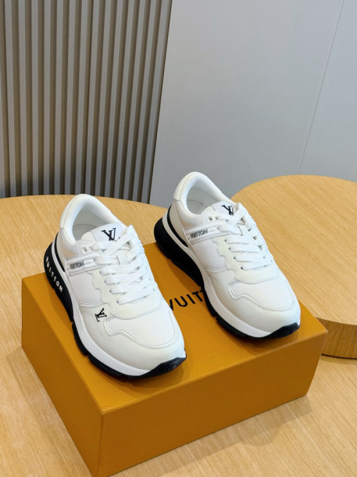 L0VT SNEAKER