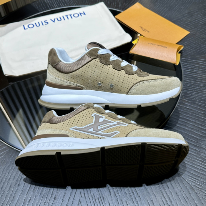 L0VT SNEAKER
