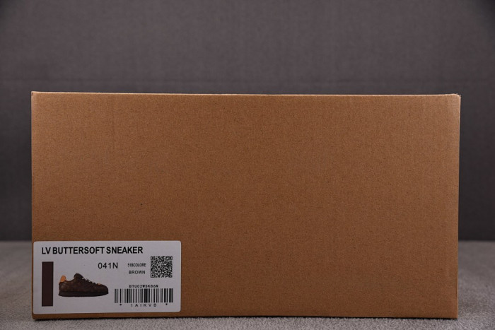 L0VT SNEAKER
