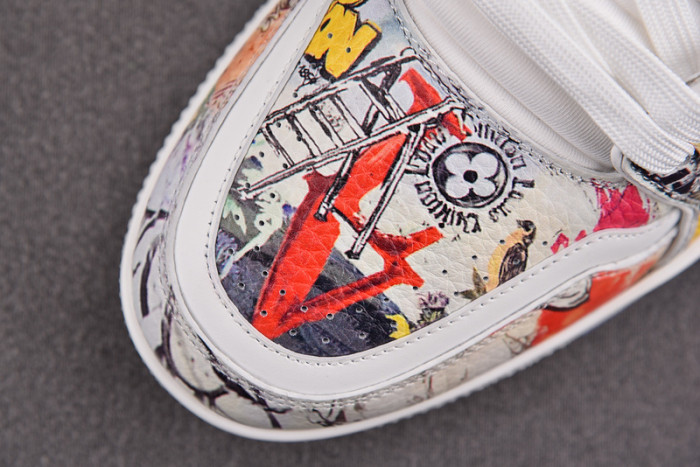 L0VT SNEAKER