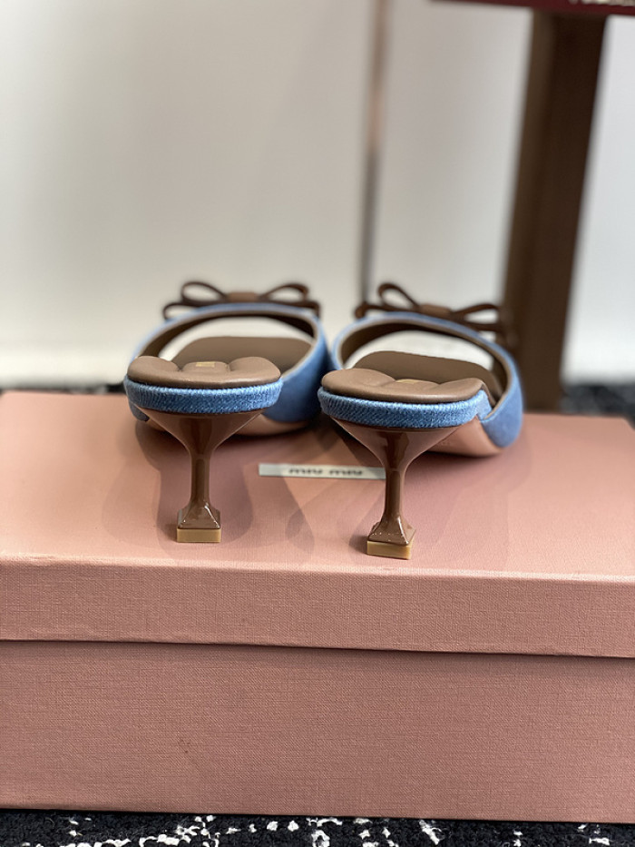 M1U SANDAL