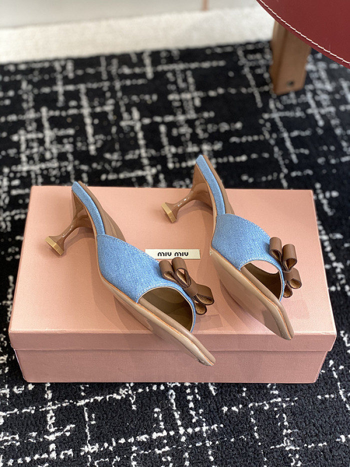M1U SANDAL