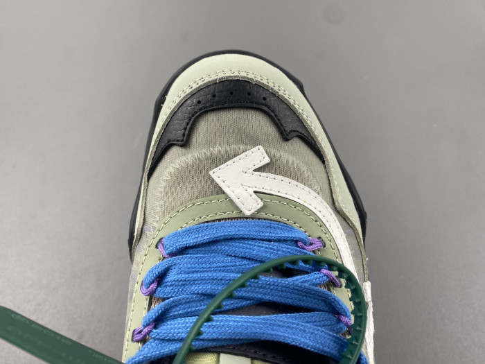 OFW SNEAKER