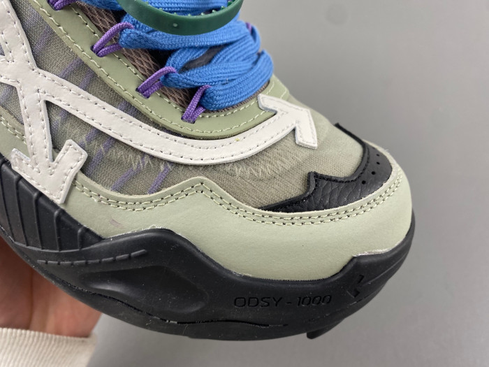 OFW SNEAKER