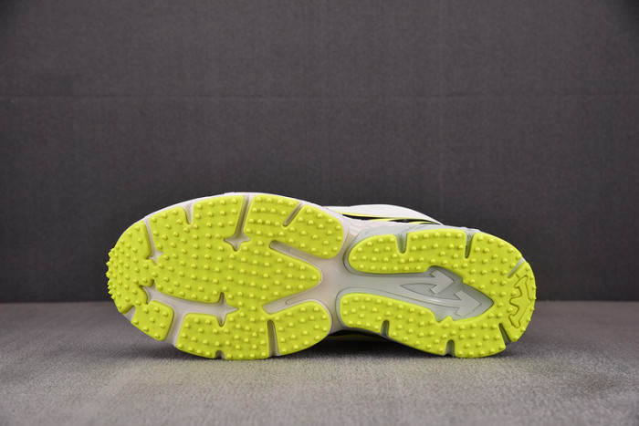 OFW SNEAKER
