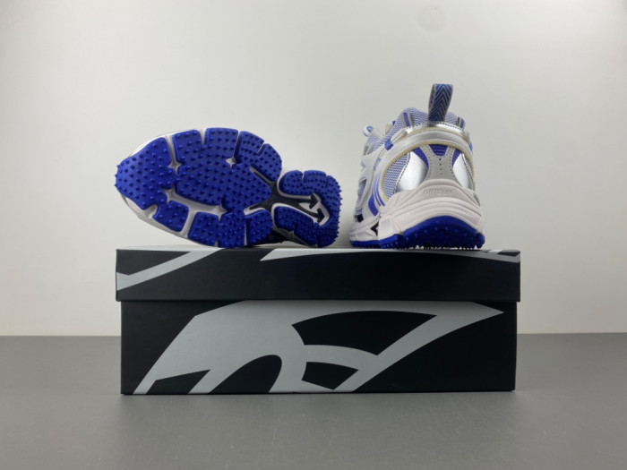 OFW SNEAKER