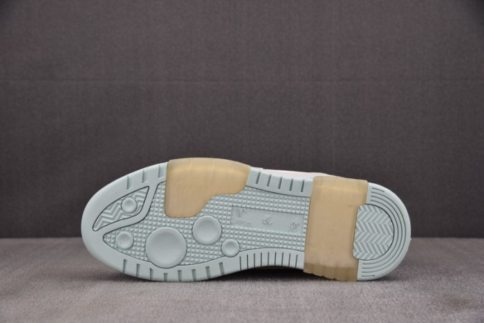 OFW SNEAKER