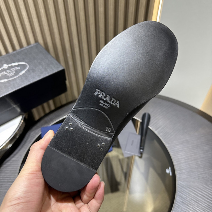 PRAD SNEAKER